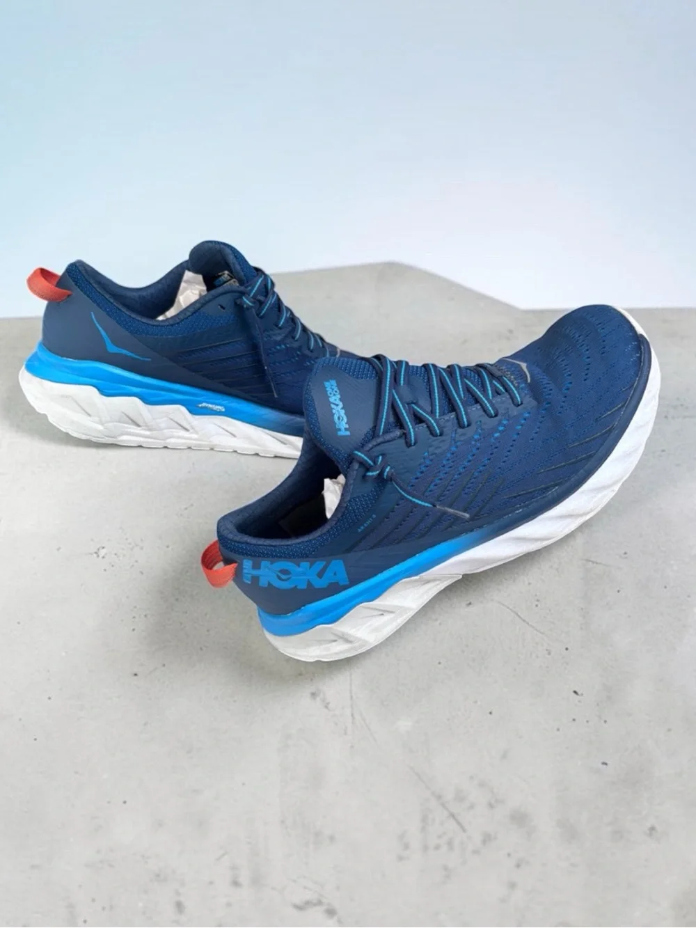 HOKA Men's Arahi 4 Navy Running Shoes